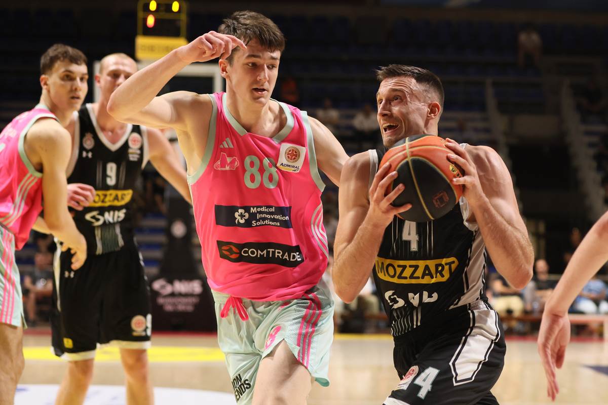 PARTIZAN MEGA MIS  (26).JPG