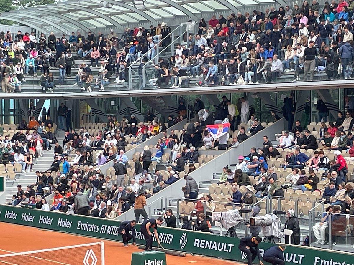 Olga Danilović i Dona Vekić (1).jpg