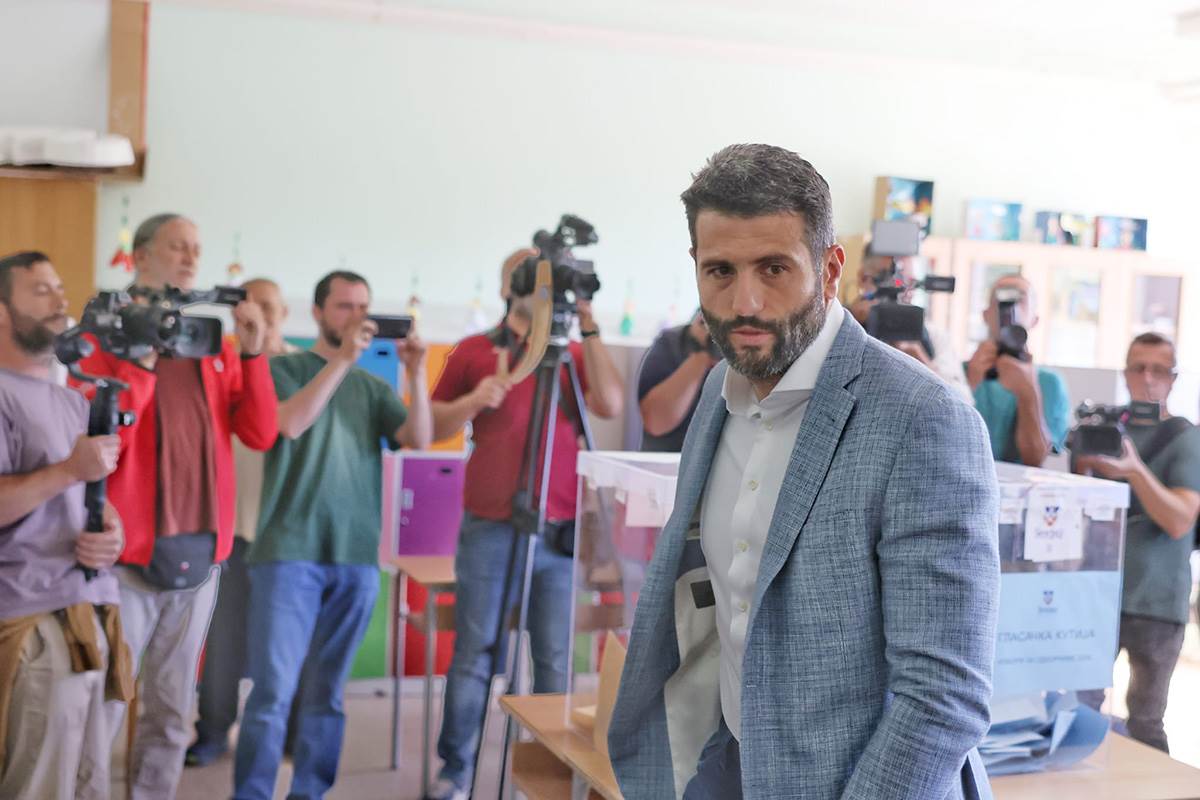 Šapić Izbori (5).jpg