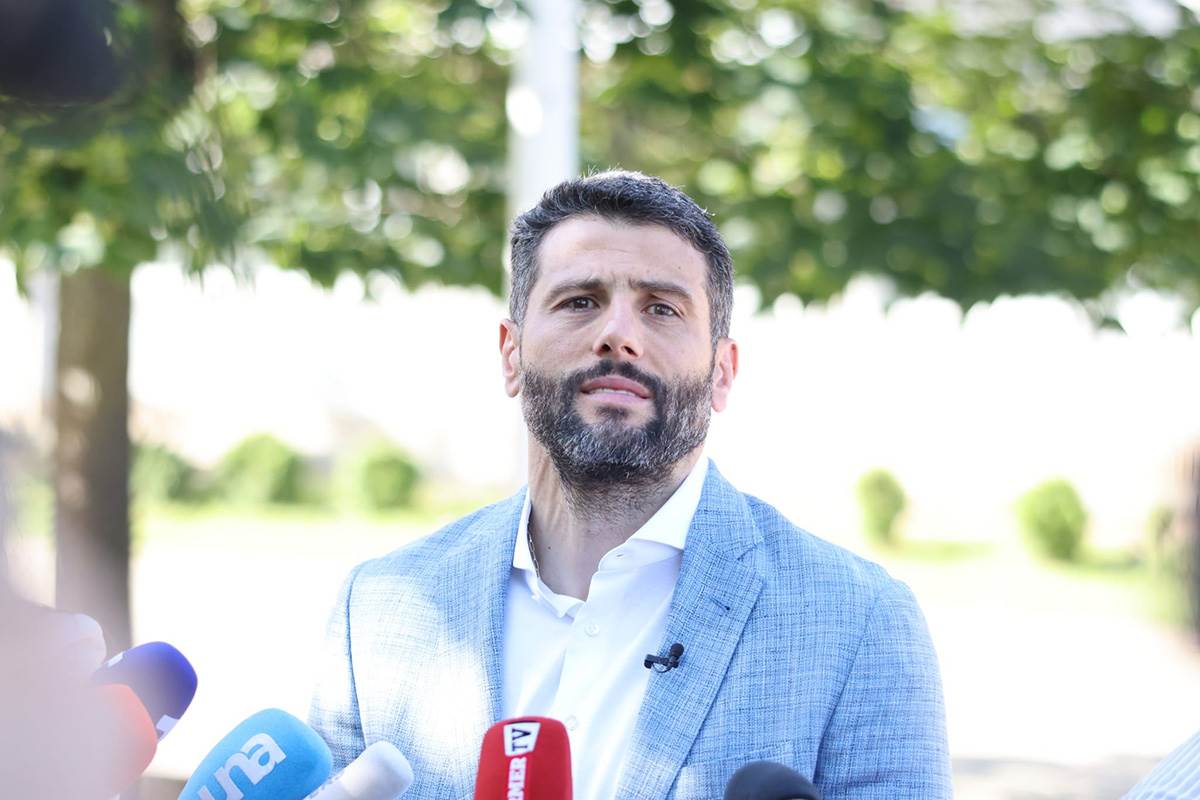 Šapić Izbori (10).jpg