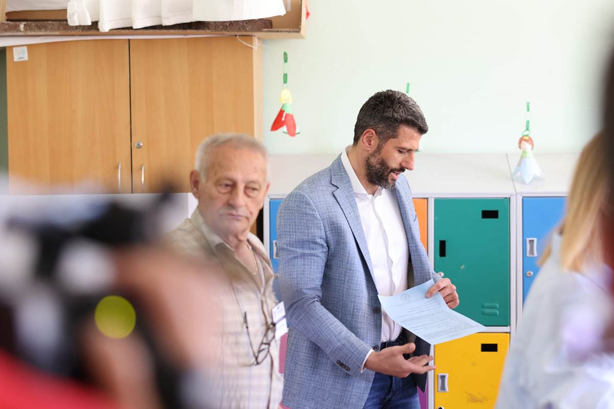 Šapić Izbori (16).jpg