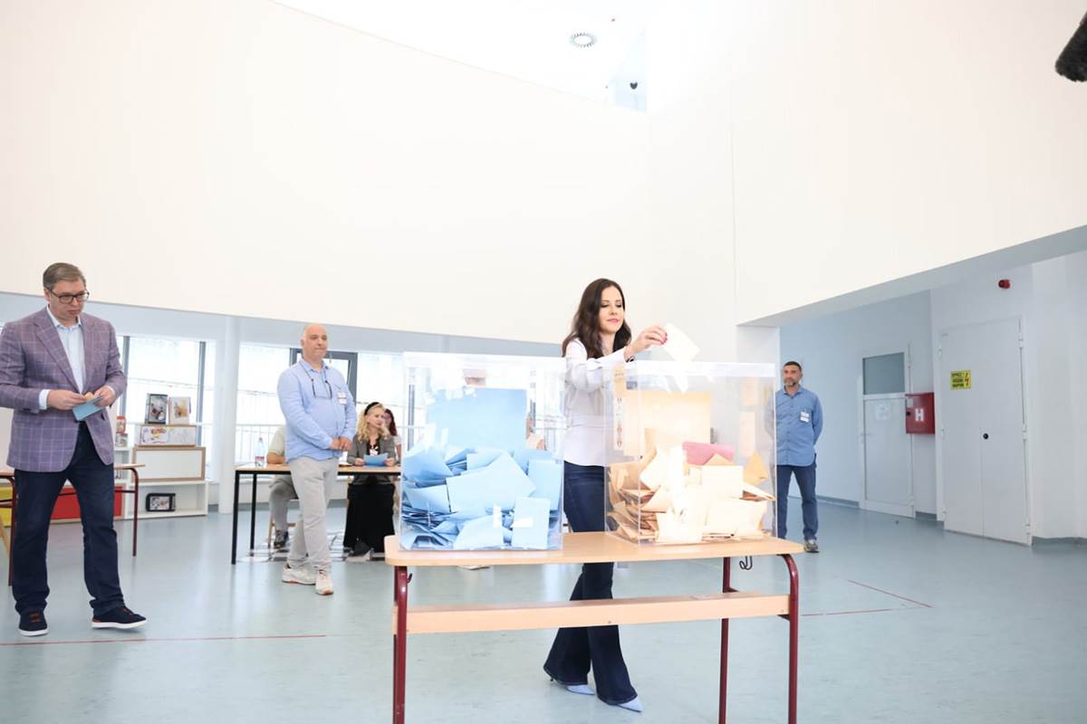 Vućić Glasanje Izbori (11).jpg