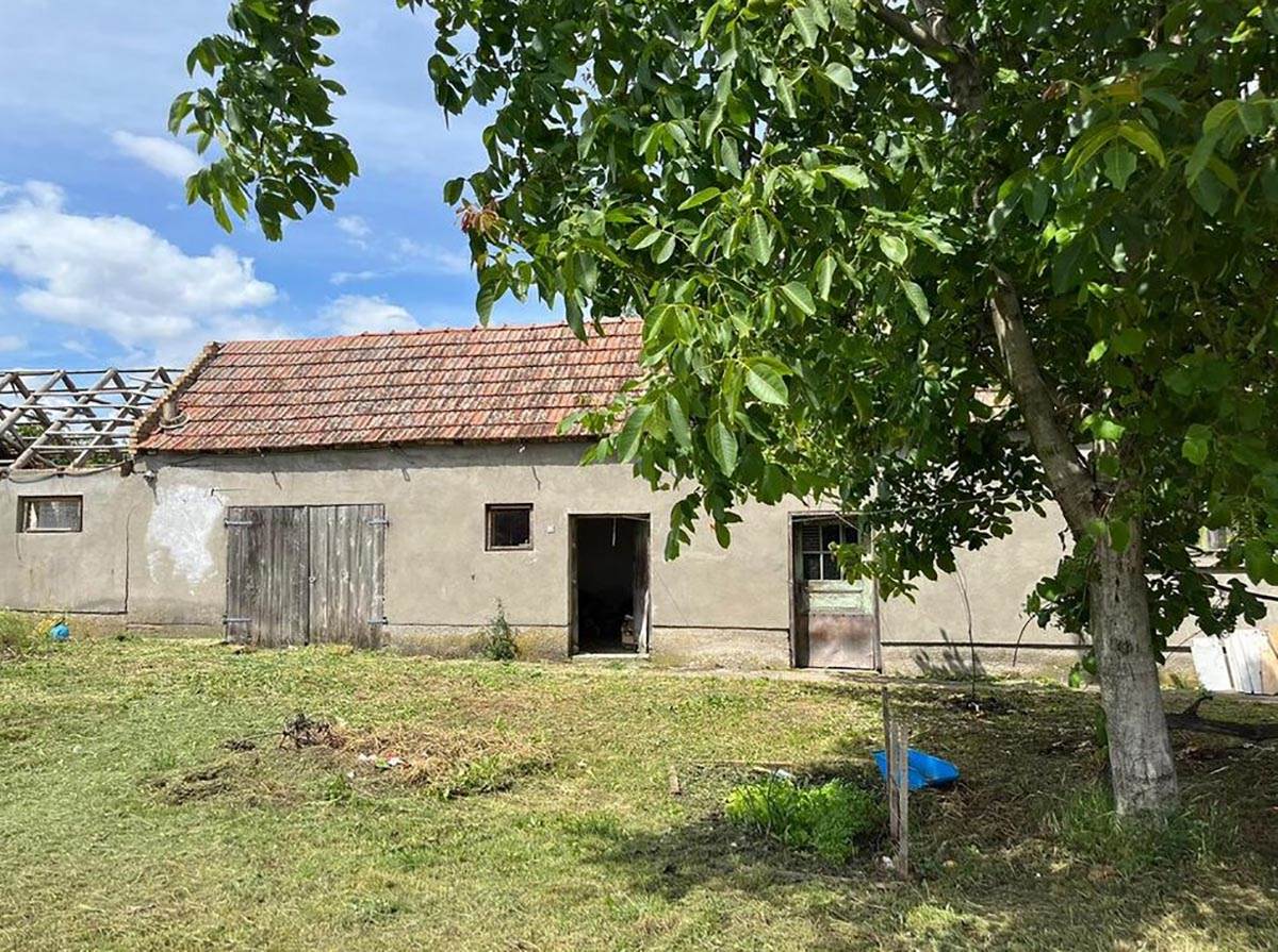 slobodan jurišić jura, kuća (4).jpg