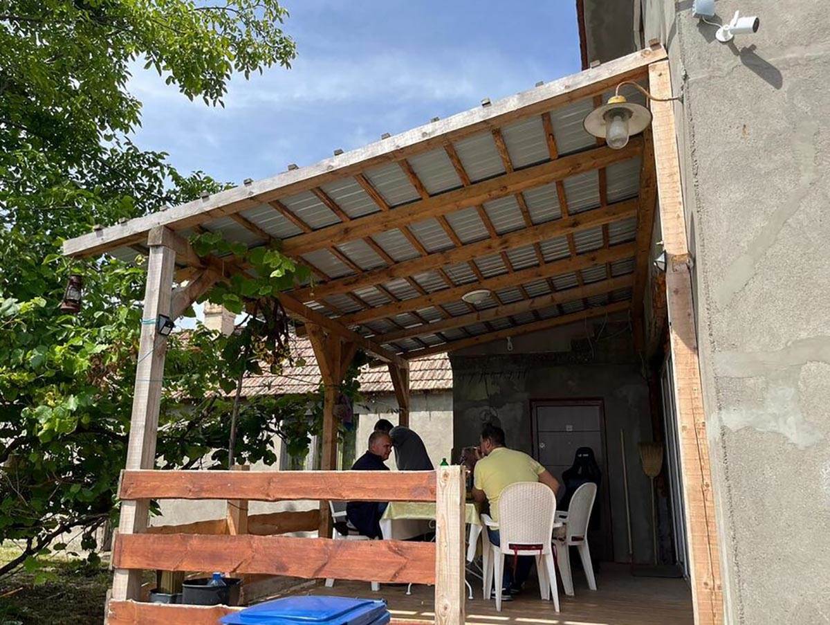 slobodan jurišić jura, kuća (3).jpg