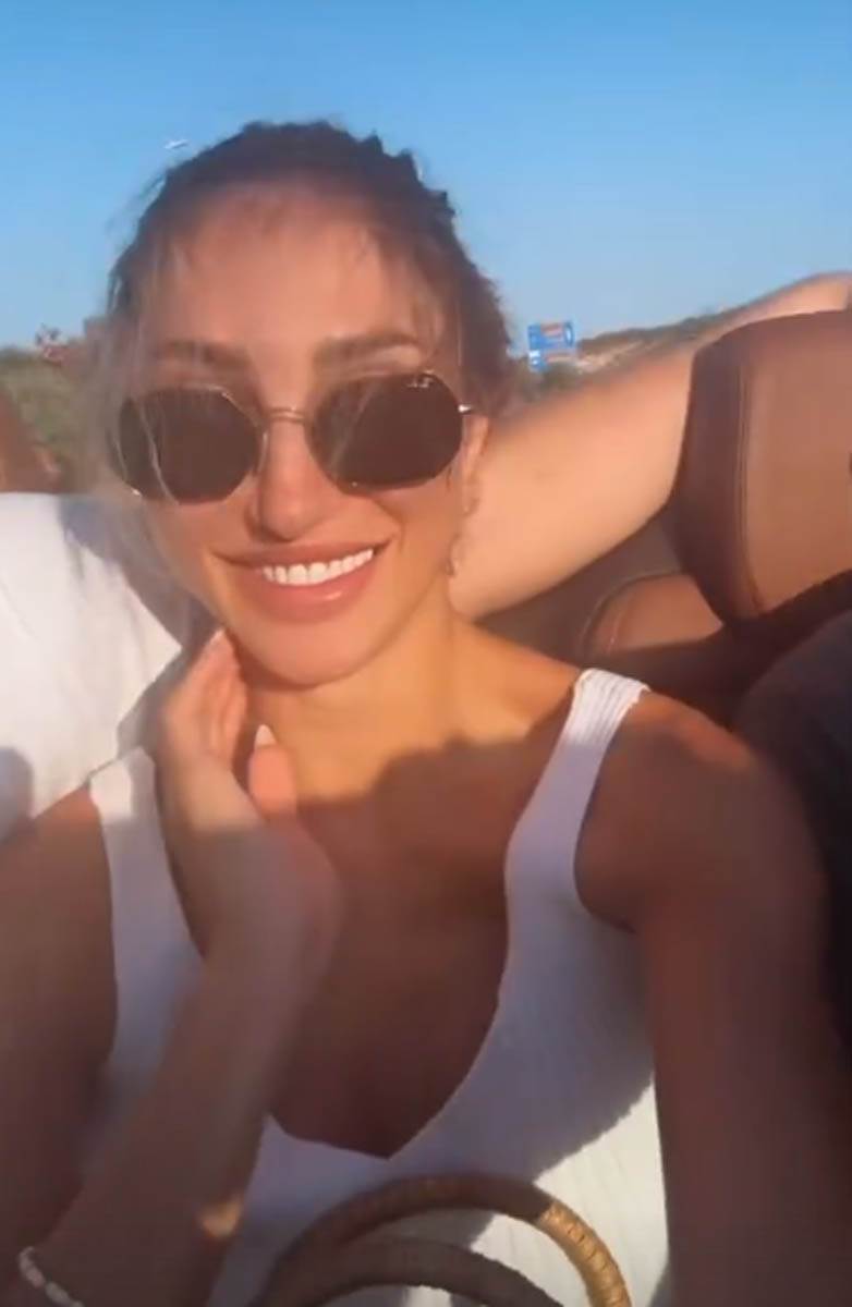 Teodora Džehverović u izazovnoj haljini na svadbi menadžerke Sandre