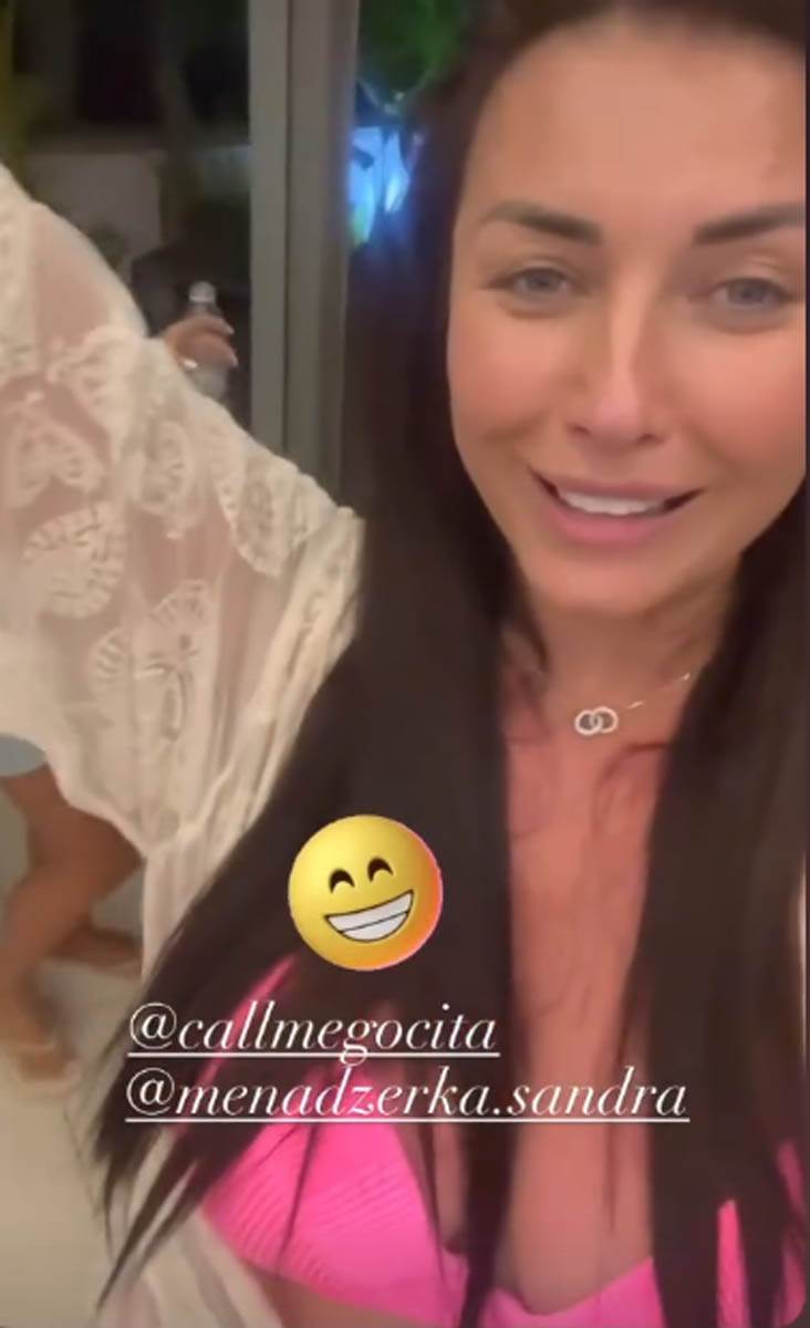 Teodora Džehverović u izazovnoj haljini na svadbi menadžerke Sandre