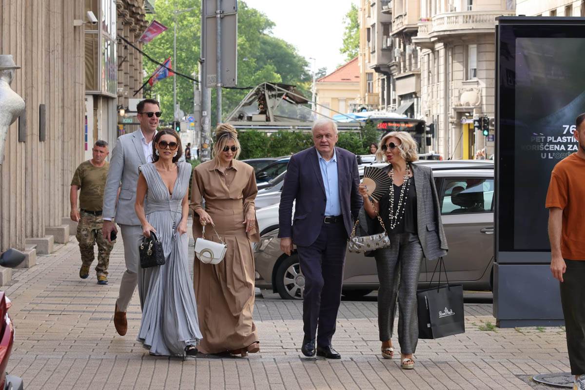 WhatsApp Image 2024-06-09 at 16.34.43_1.jpg