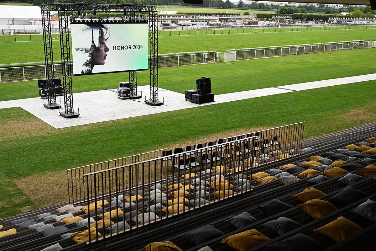 HONOR 200 series Launch event 2 copy.jpg