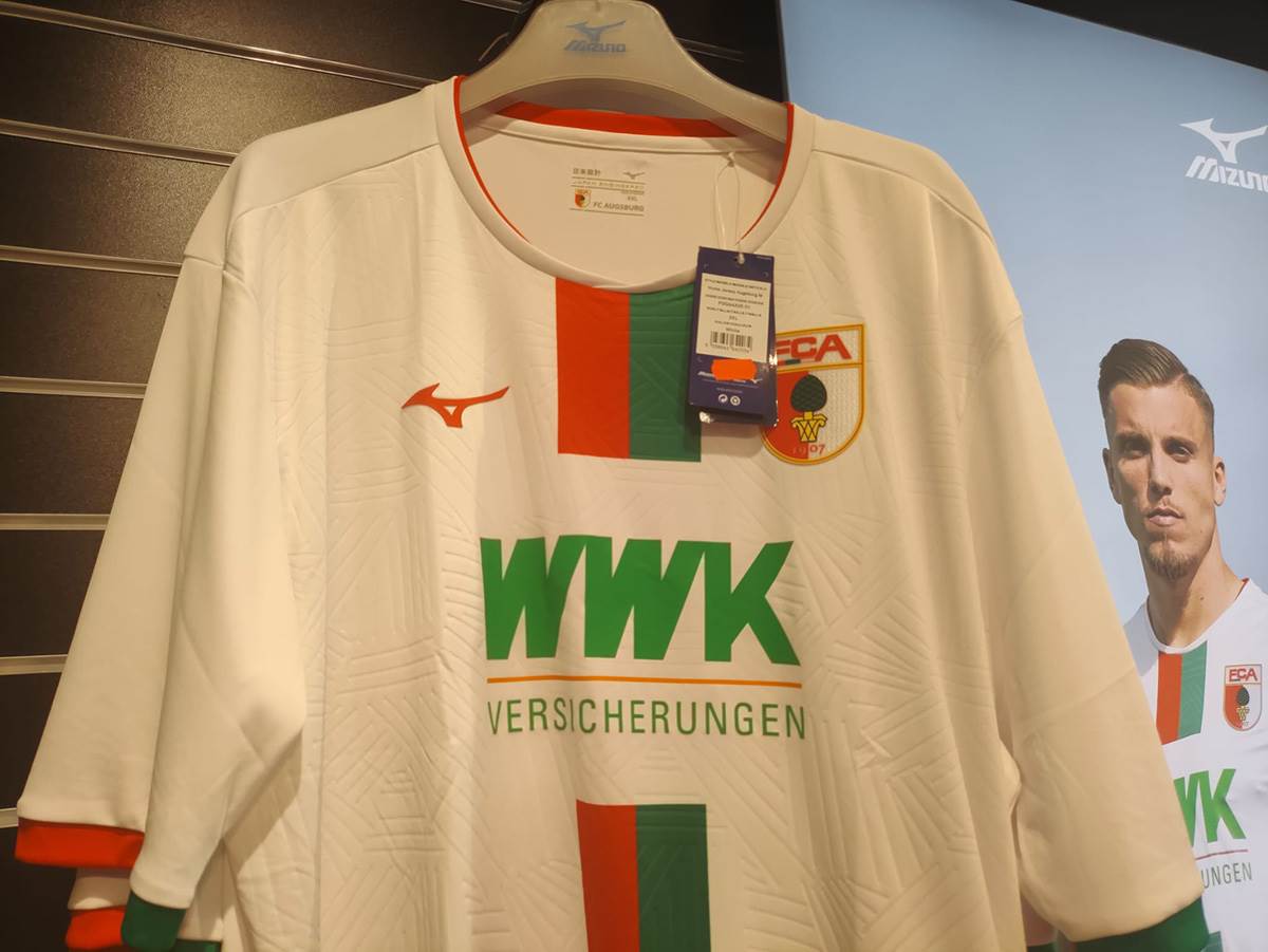 FK Augzburg prodavnica (5).jpg