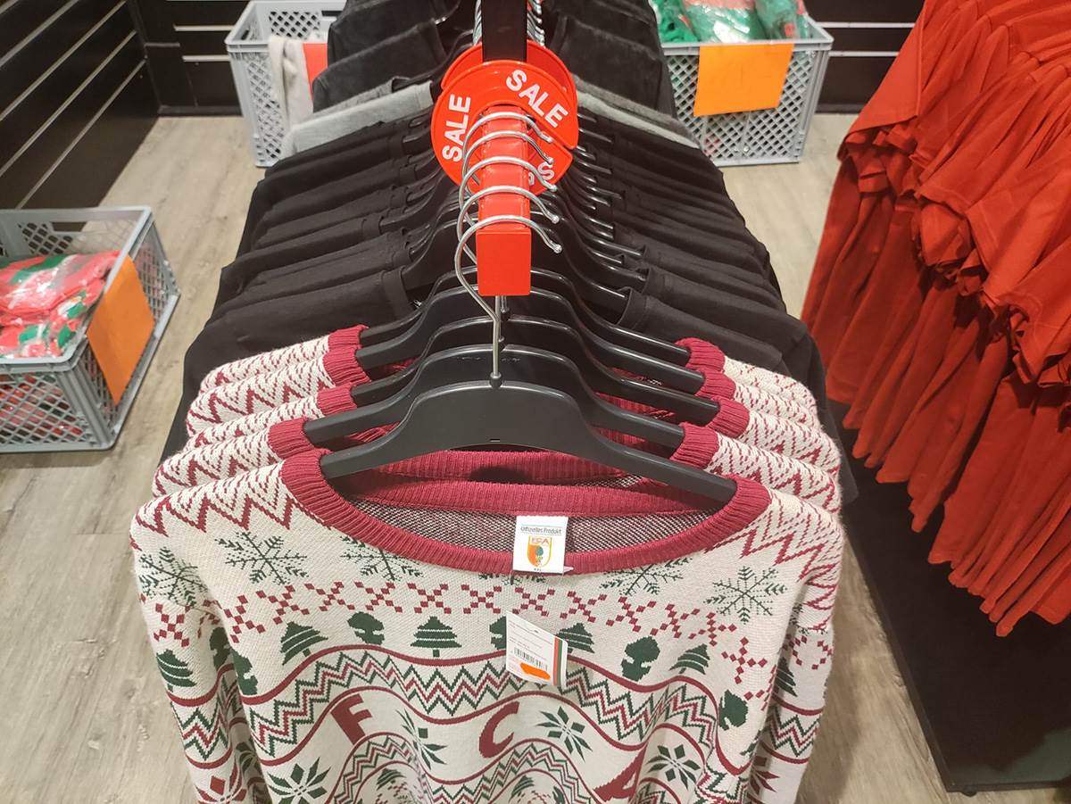 FK Augzburg prodavnica (19).jpg