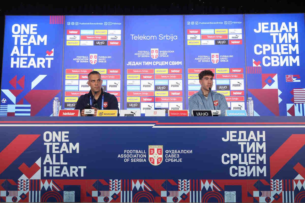 Dušan Vlahović konferencija (1).jpg