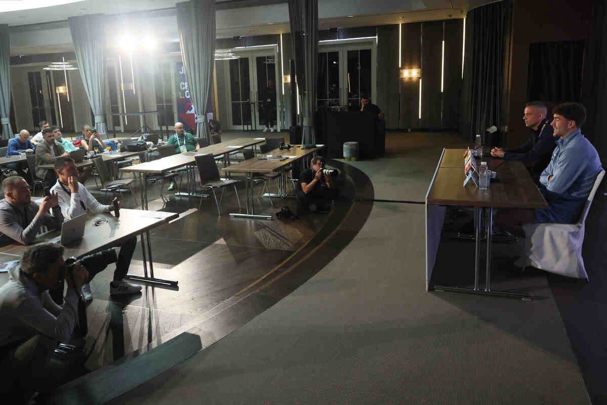 Dušan Vlahović konferencija (4).jpg