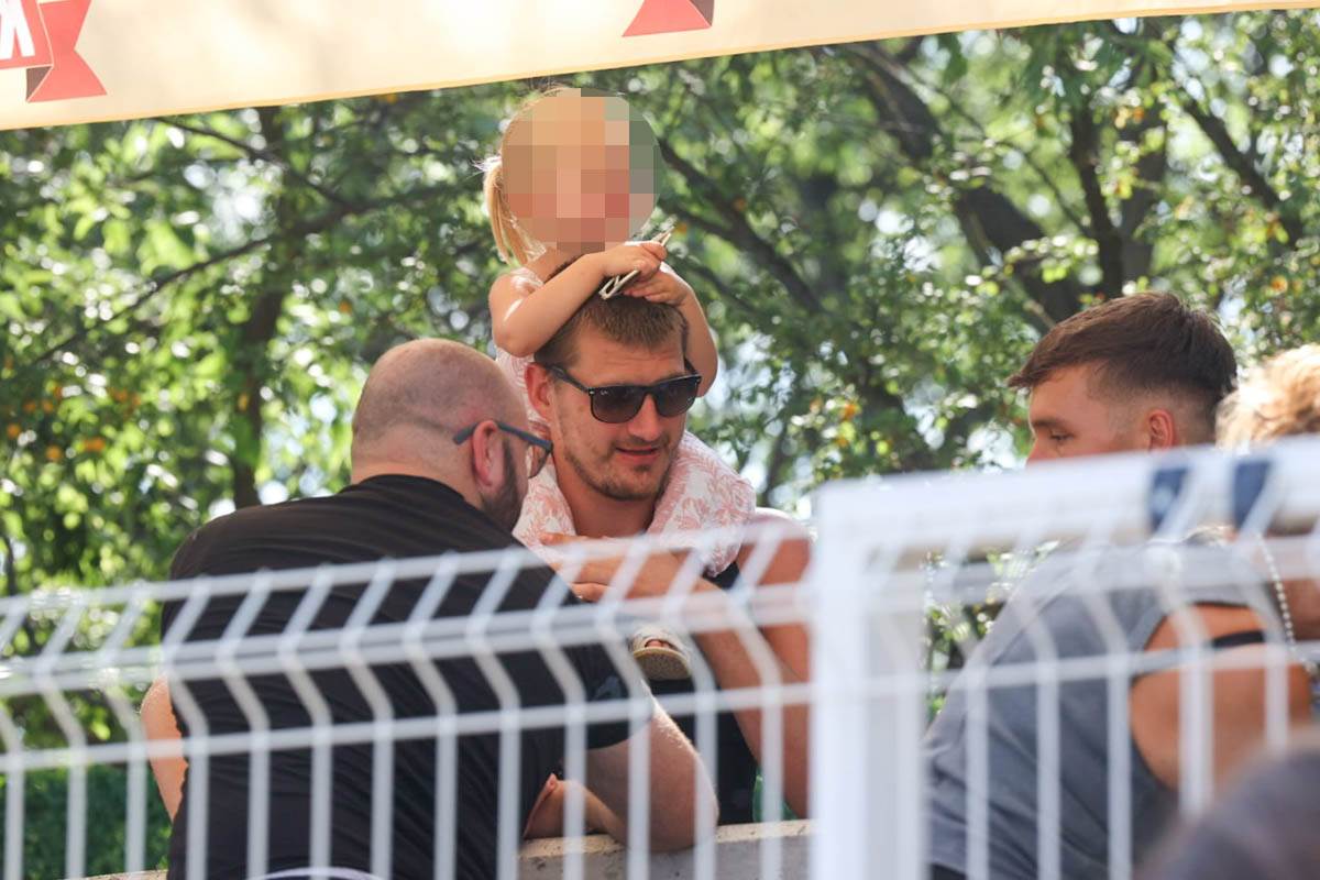 Šta Nikola Jokić radi kad je u Srbiji?