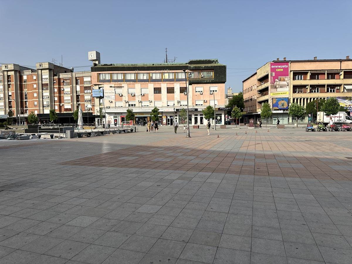 Gori asfalt u Čačku (3).jpg