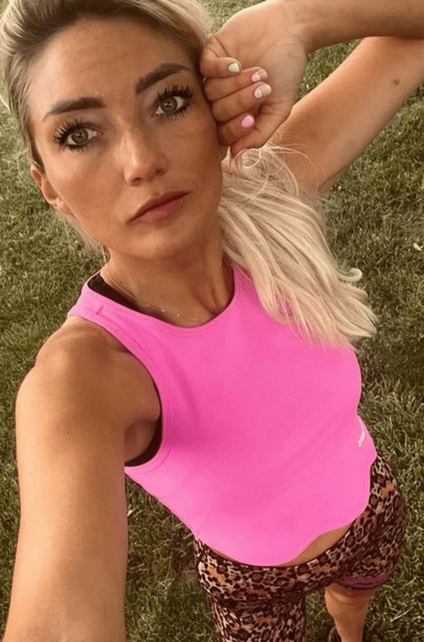 devojka muza blanke.png