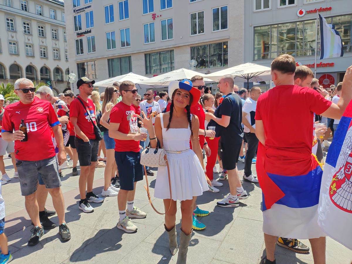 WhatsApp Image 2024-06-25 at 13.58.33_5bd8ce89 copy.jpg