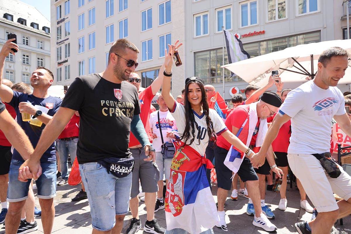 Navijači Srbije, EURO2024 (10).jpg