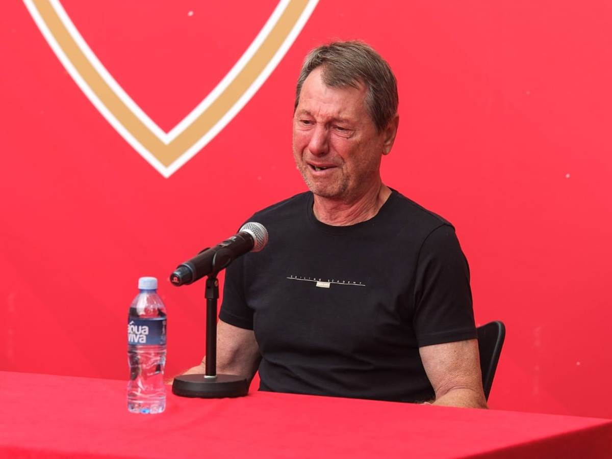 Moka Slavnic place za vreme govora (1).jpg