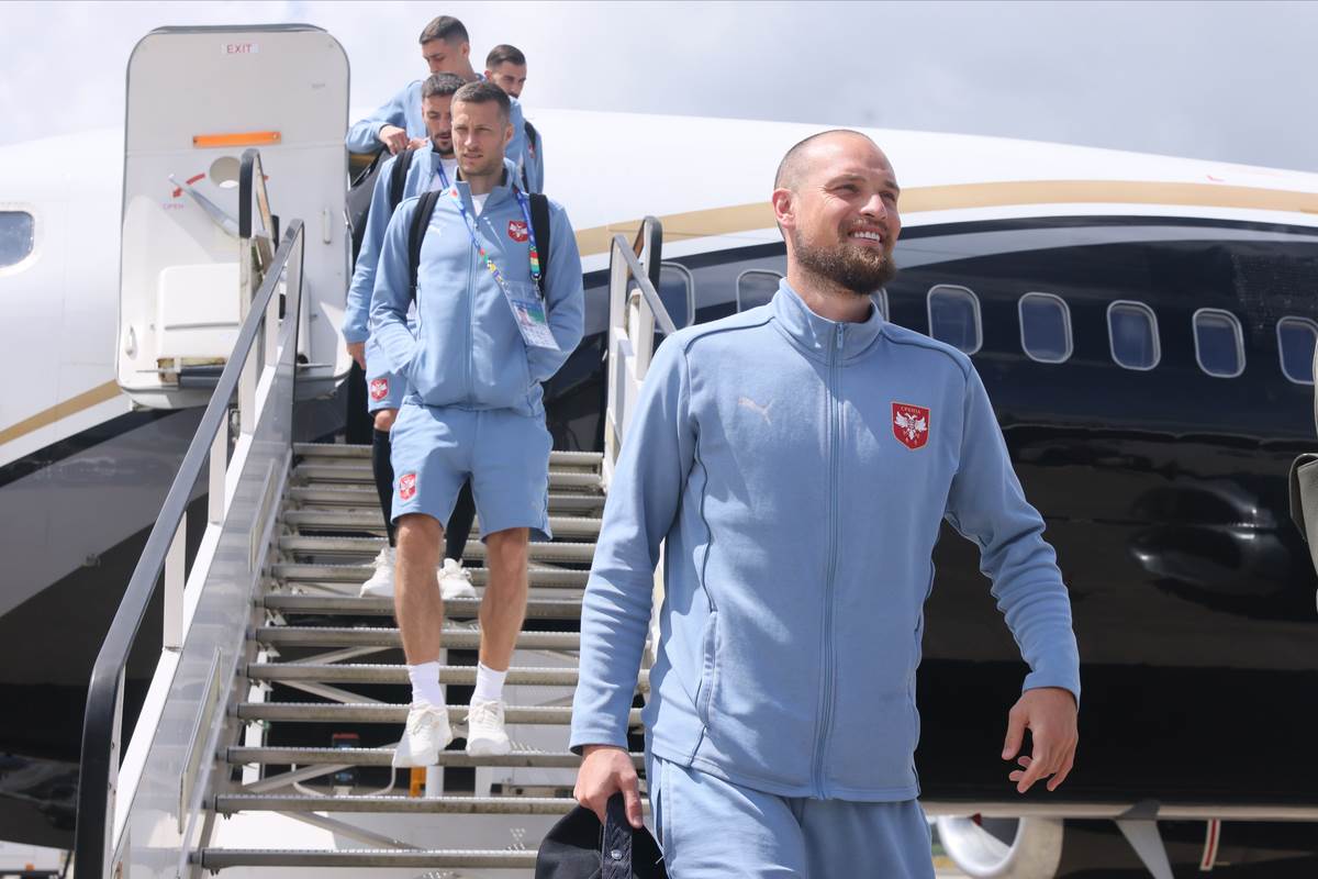 Reprezentacija Srbije, dolazak (18).JPG