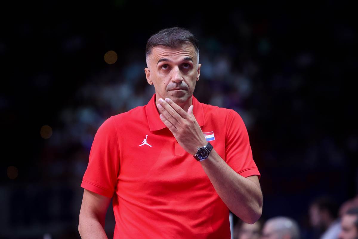 HRVATSKA NIJE USPELA, JANIS ODVEO GRKE U PARIZ! Ništa od senzacije, Hezonja i ekipa "izrešetani" u Atini