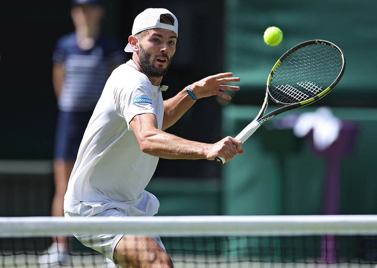 Novak Đoković se obračunava sa teniskim moćnicima na Vimbldonu