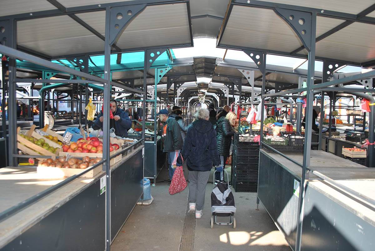 ONE SU OGLEDALO SVIH NAS! Pijace u Beogradu u novom ruhu