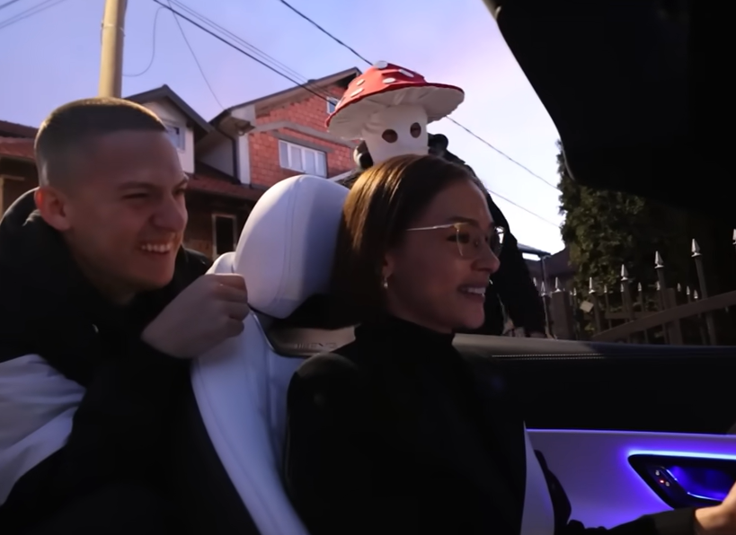 Anja Bla nakon raskida sa Baka Prasetom smuvala starijeg milionera