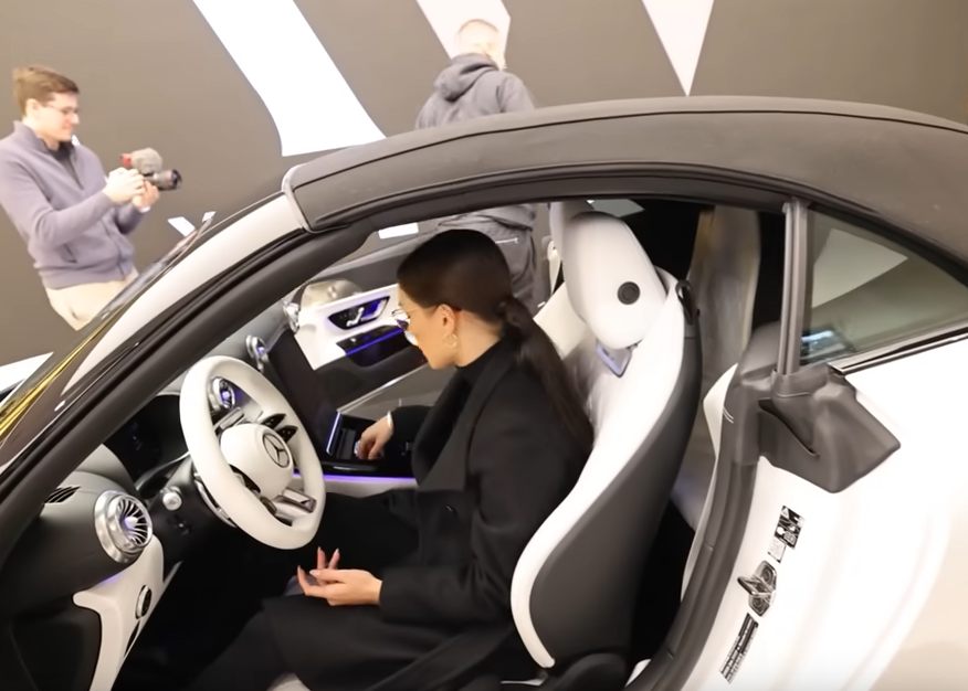 Anja Bla nakon raskida sa Baka Prasetom smuvala starijeg milionera