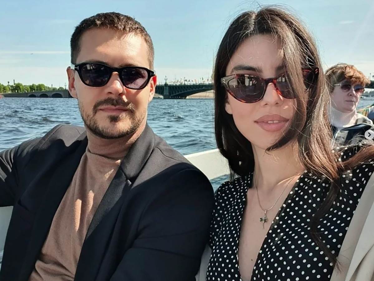 BIKOVIĆ PRIREDIO IZABRANICI NEZABORAVNO IZNENAĐENJE - Baloni i posveta na ruskom jeziku, Ivana ne skida osmeh