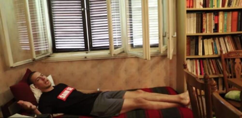 Baka Prase ponovo na Jutjubu, objavio snimak na kanalu Nije Baka Prase