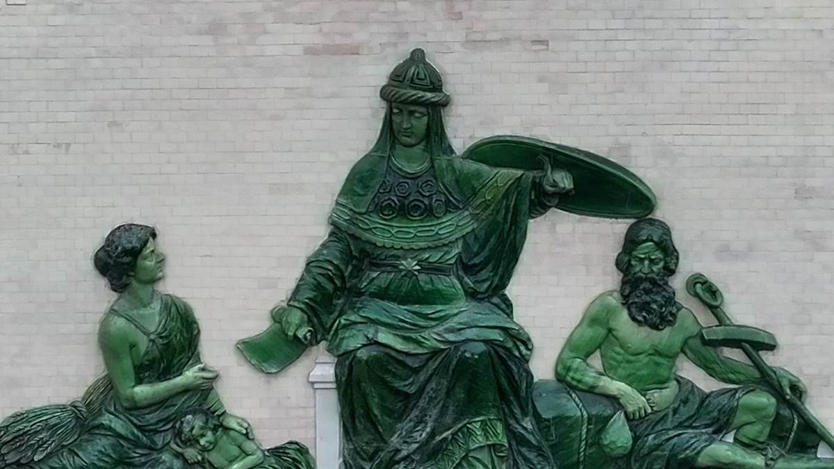 OD KAFANE DO PRESTIŽNOG HOTELA: „Moskva” šarmira izgledom i specijalitetima