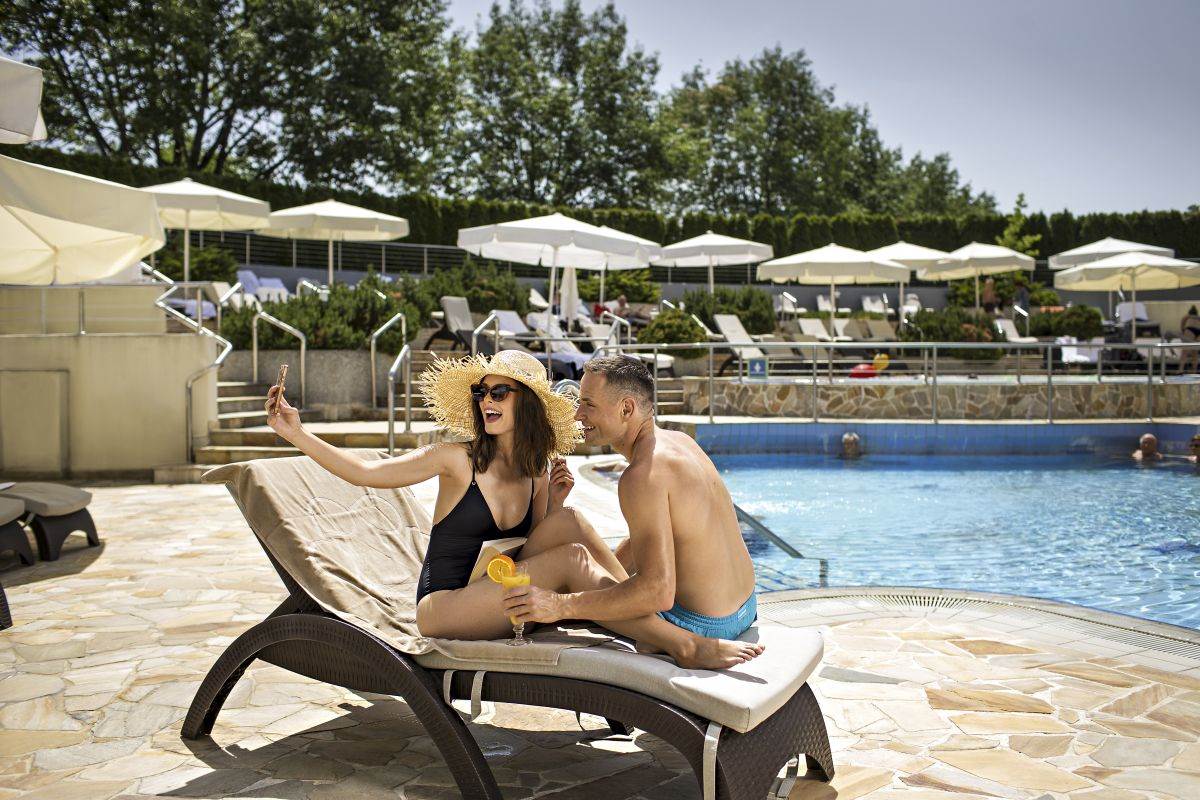 Couple_01_Hotel_Livada_outdoor_pool_T3_fotoBD_2019.jpg
