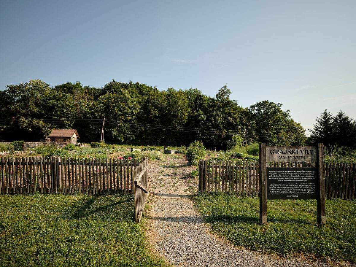 Otoƒec arhitektura-27.JPG