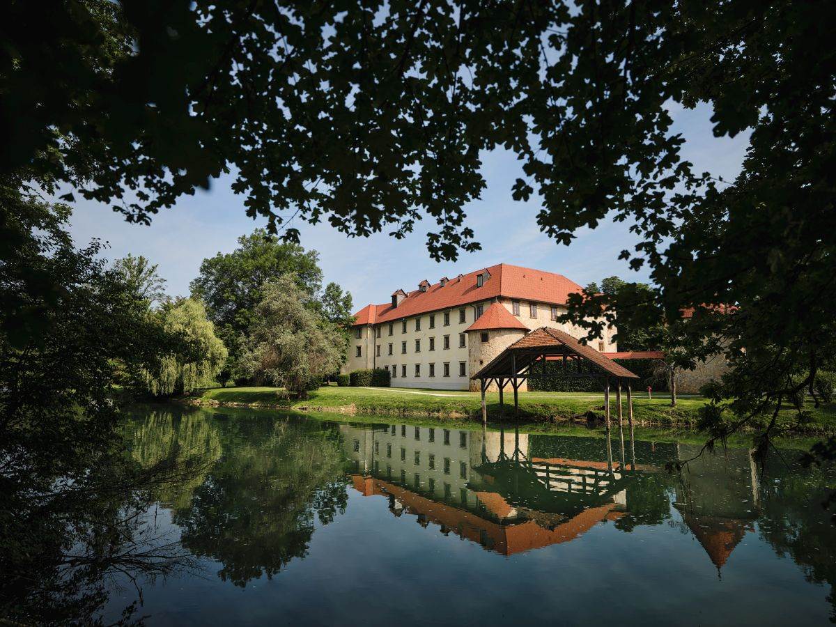 Otoƒec arhitektura-61.JPG