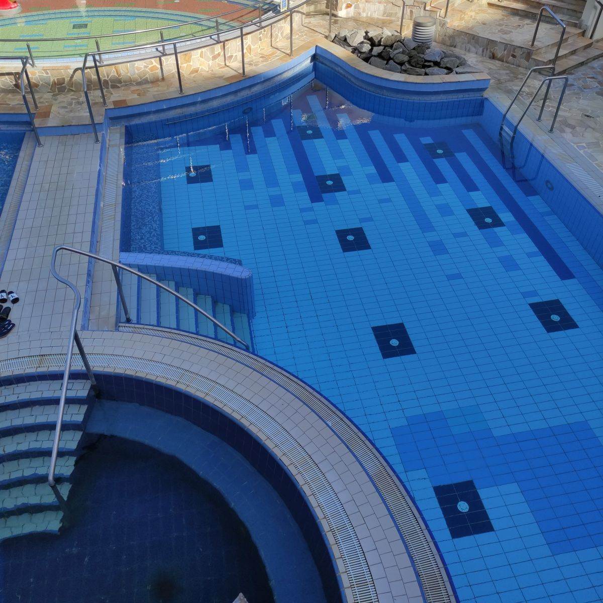 Slovenija Terme 3000-1.jpg