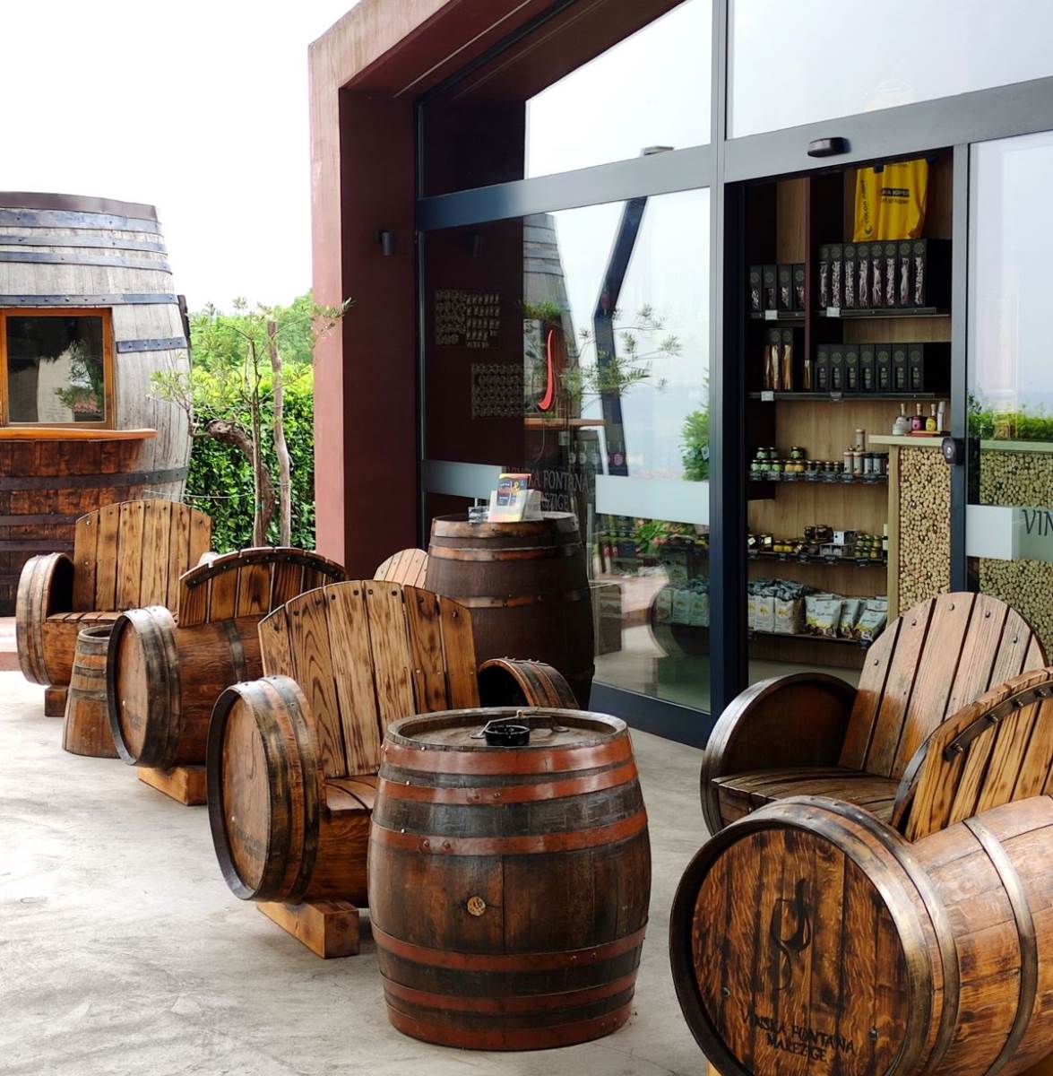 Slovenija Vinska fontana3.jpg