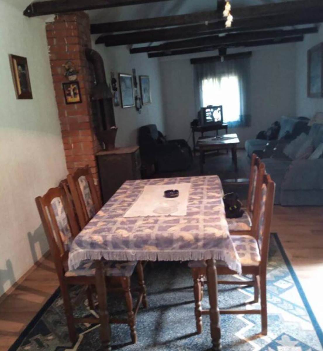 NADA PRODAJE DVE KUĆE SA GARAŽOM I SUŠAROM ZA 20.000 € (9).jpg