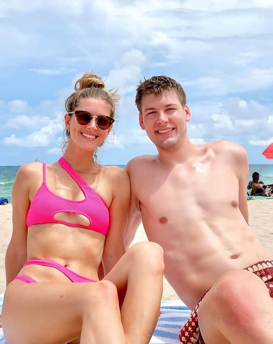 Kajl Filip i devojka (6).jpg