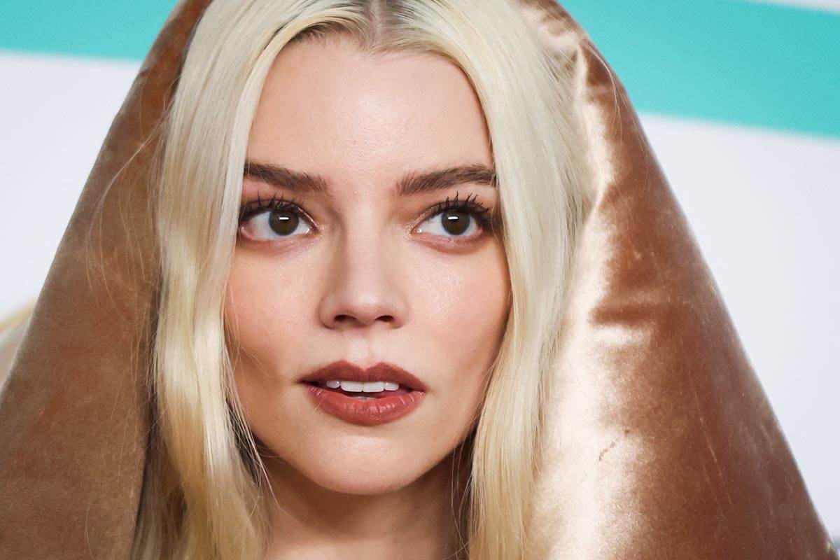 Anja Tejlor Džoj (1).jpg