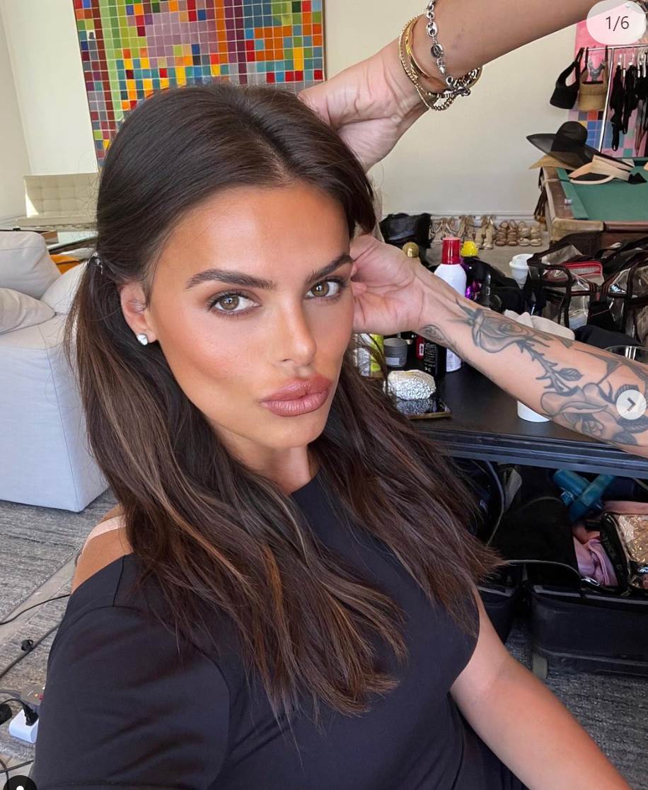 Ko je devojka koja je bila i sa Alkarazom i sa Sinerom u isto vreme?