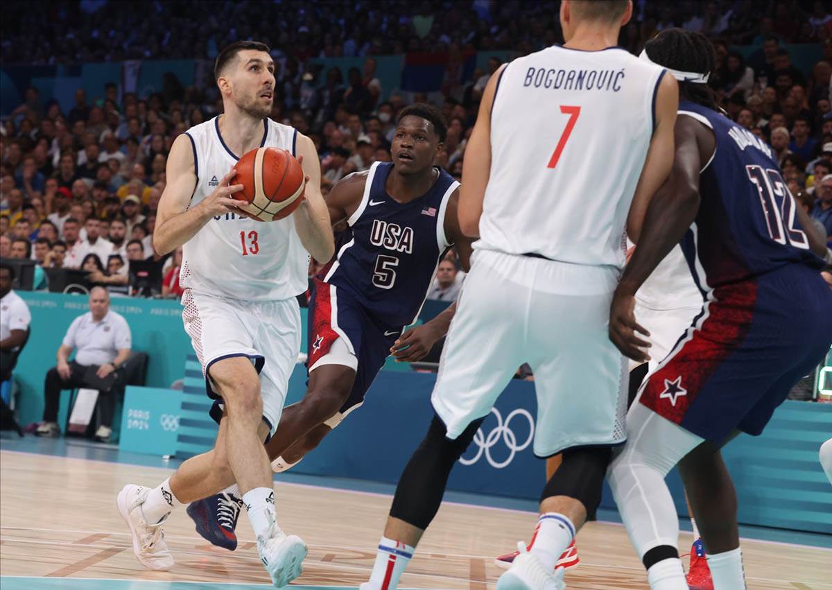 Srbija-Amerika košarka (9).jpg