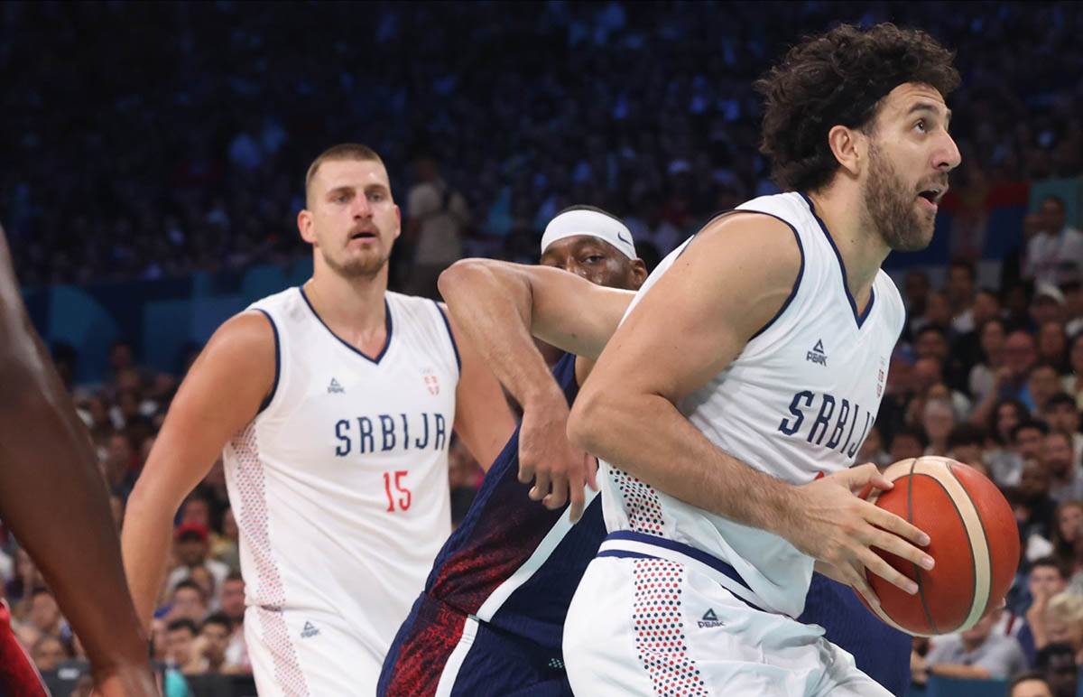 Srbija-Amerika košarka (10).jpg