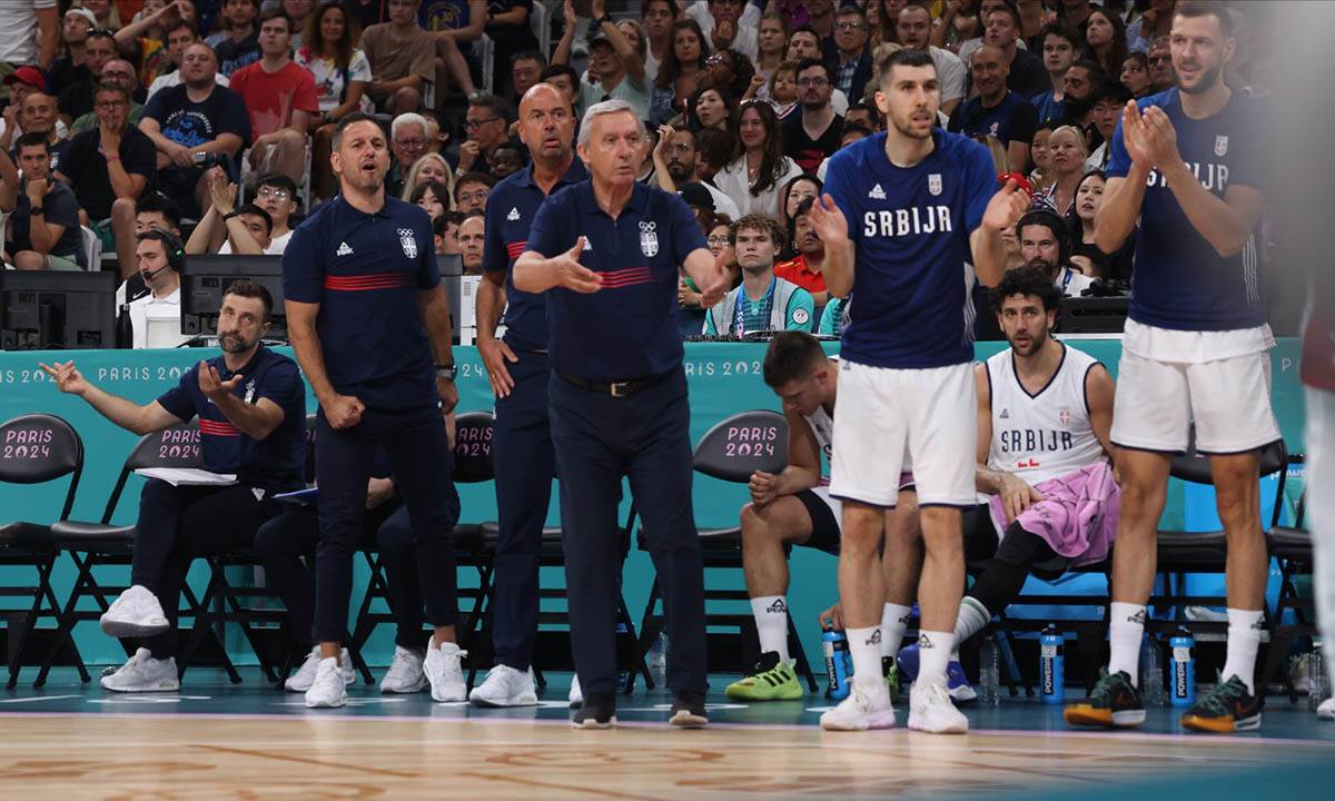 Srbija-Amerika košarka (13).jpg