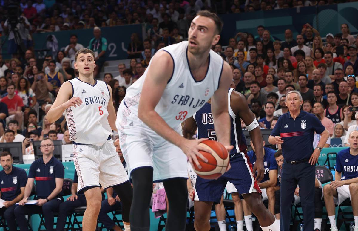 Srbija-Amerika košarka (18).jpg