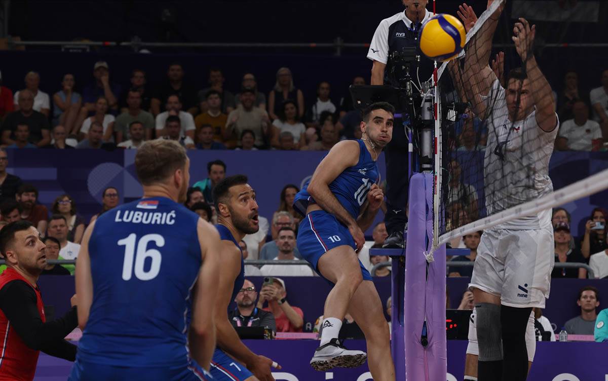 Srbija-Slovenija odbojka (7).jpg