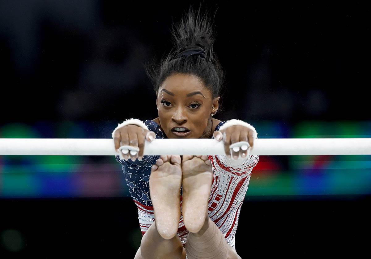 Majka ostavila Simon Bajls u sirotištu, sad hoće da je upozna