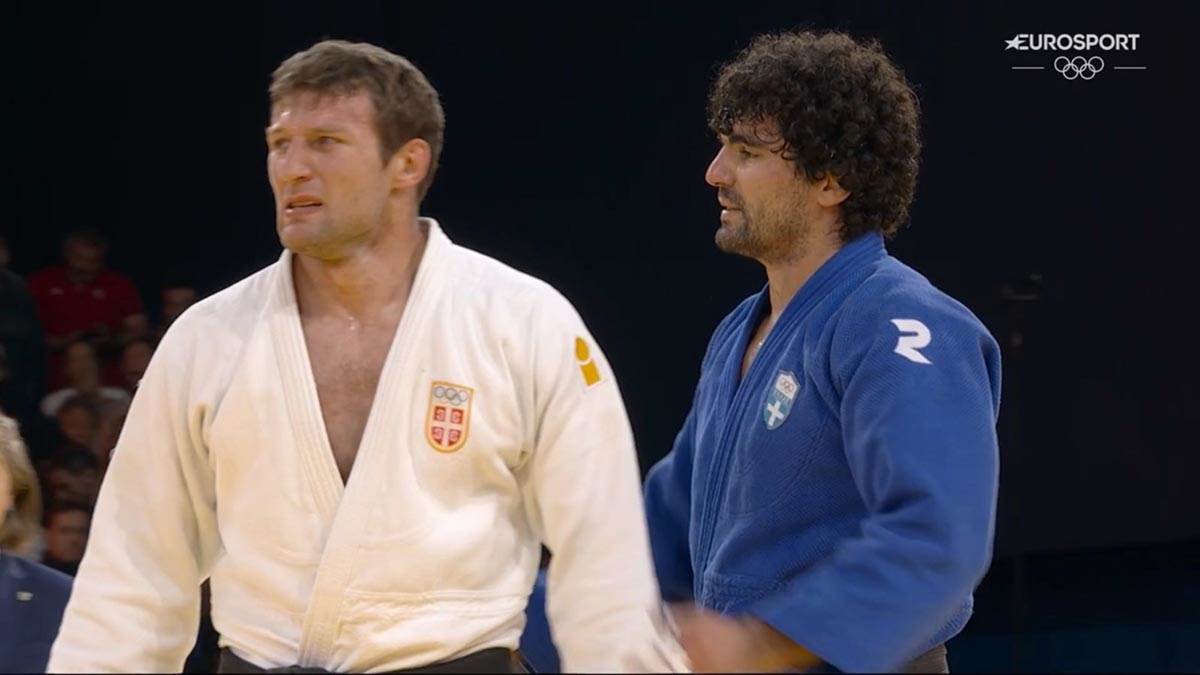 nemanja majdov plače (3).jpg