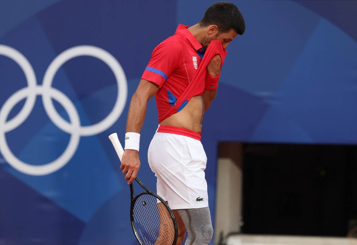 Novak Djokovic povreda kolena-5.jpg