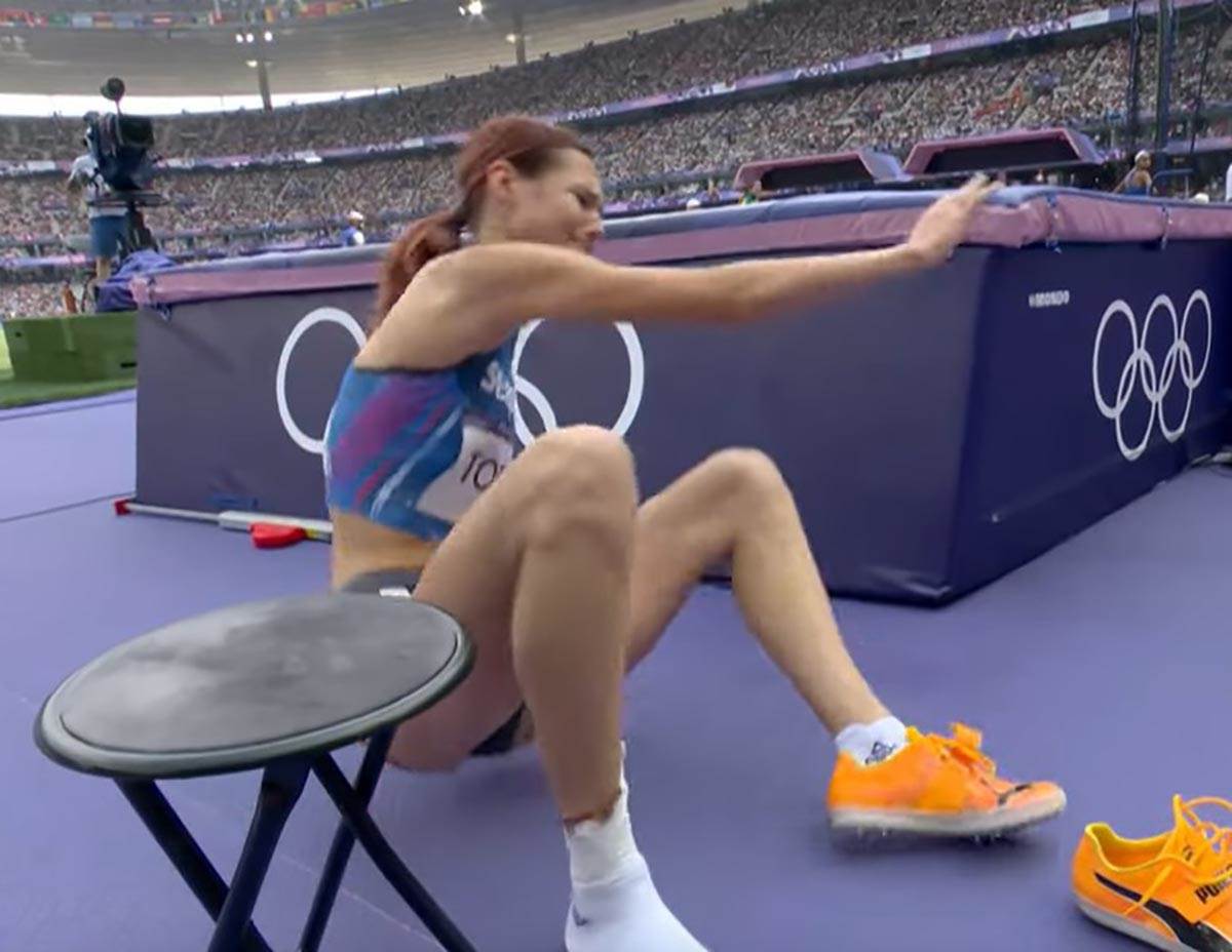 Angelina Topić plače (12).jpg