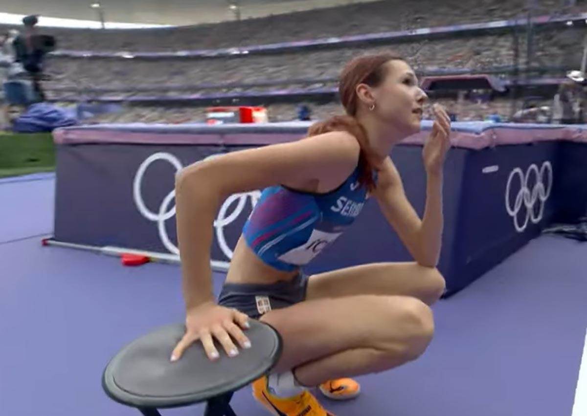 Angelina Topić plače (4).jpg